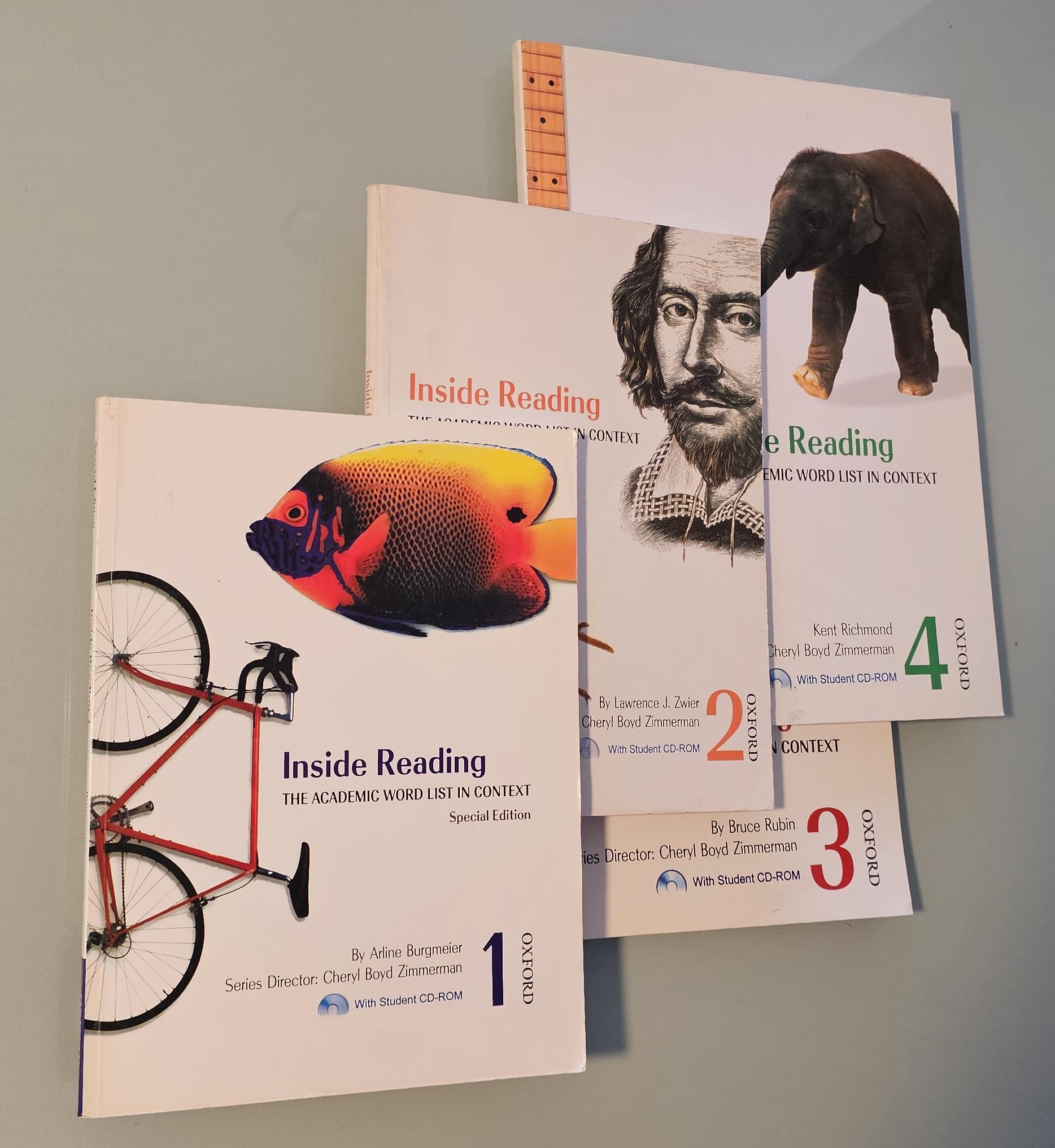 مجموعه 4 کتاب دوجلدی inside reading _ دست دوم در حد نو